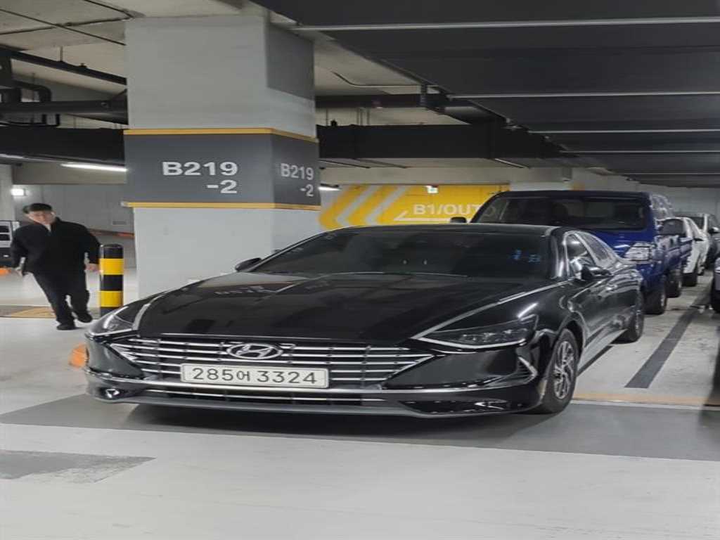 HYUNDAI Sonata 2022 Negro - Importación desde Corea - HF Imports Iquique - Foto 1