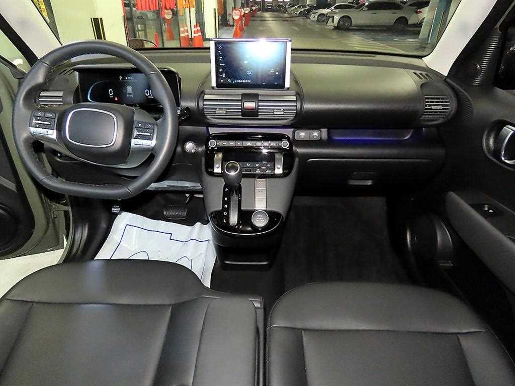 HYUNDAI Casper - Vista 10