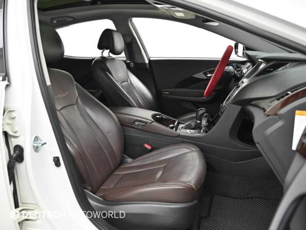 HYUNDAI Grandeur - Vista 10