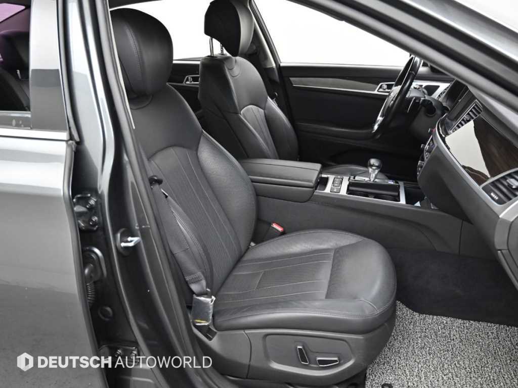 Genesis G80 - Vista 10