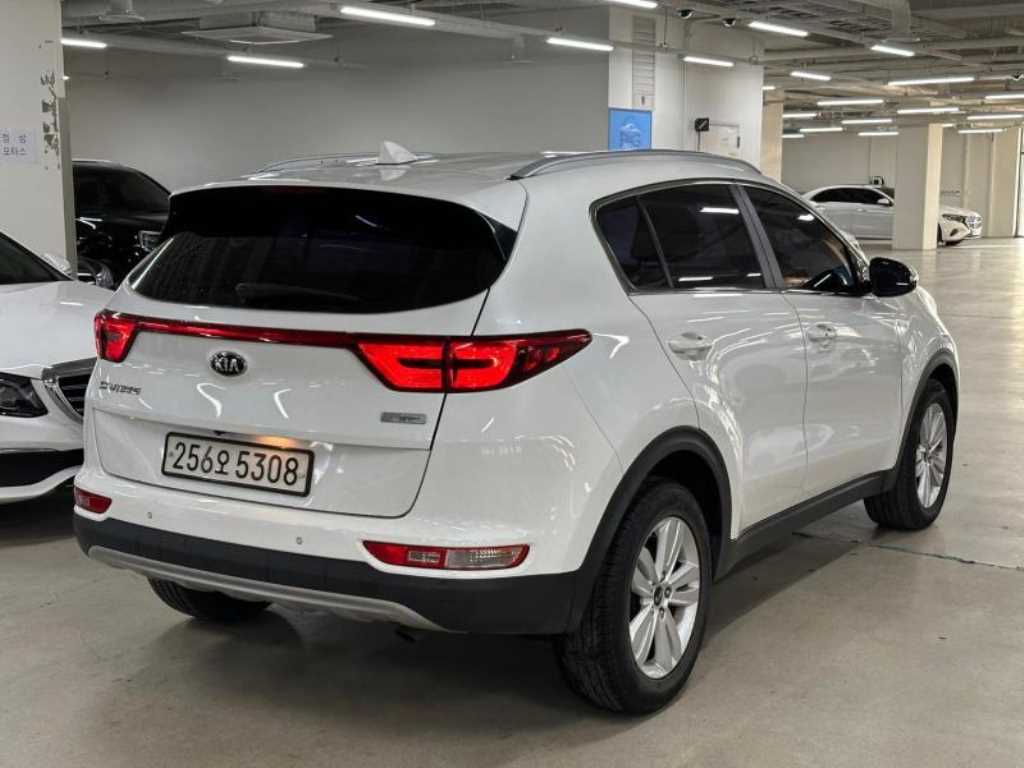 KIA Sportage - Vista 4