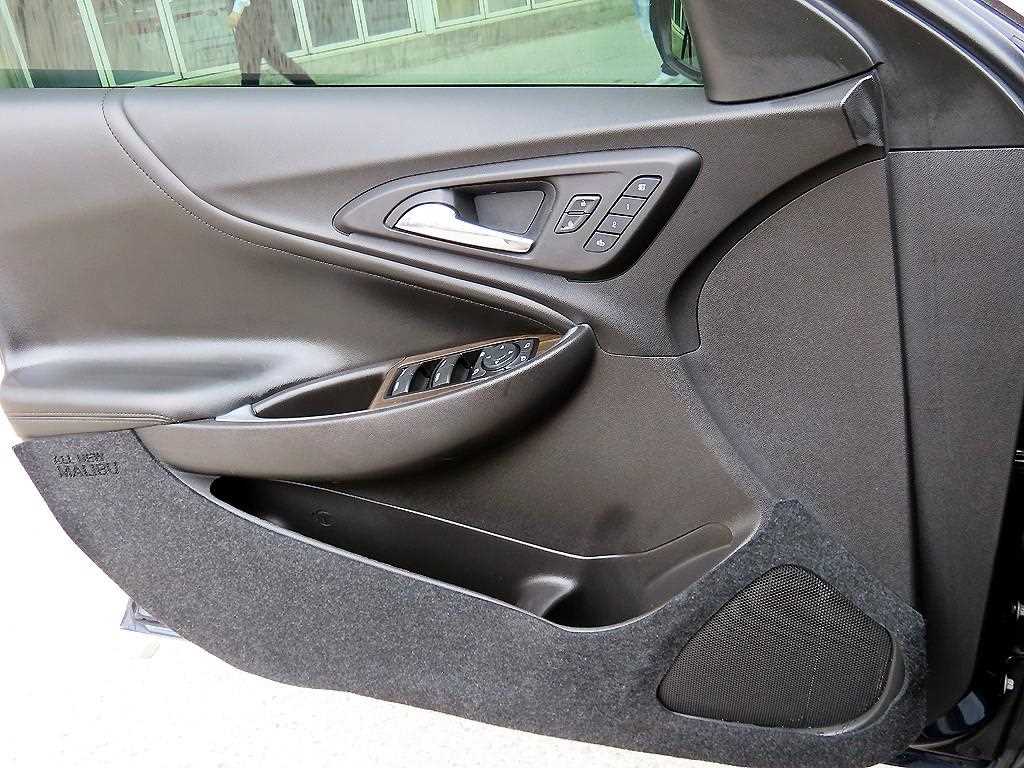 Chevrolet Malibu - Vista 12