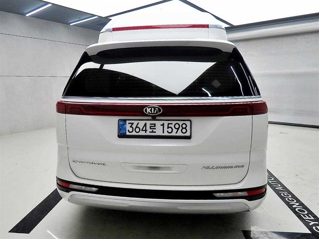 KIA Carnival - Vista 4