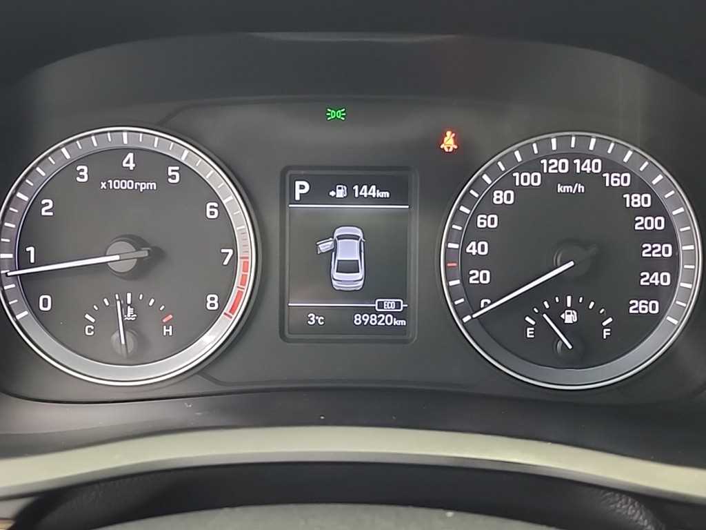 HYUNDAI Sonata - Vista 6