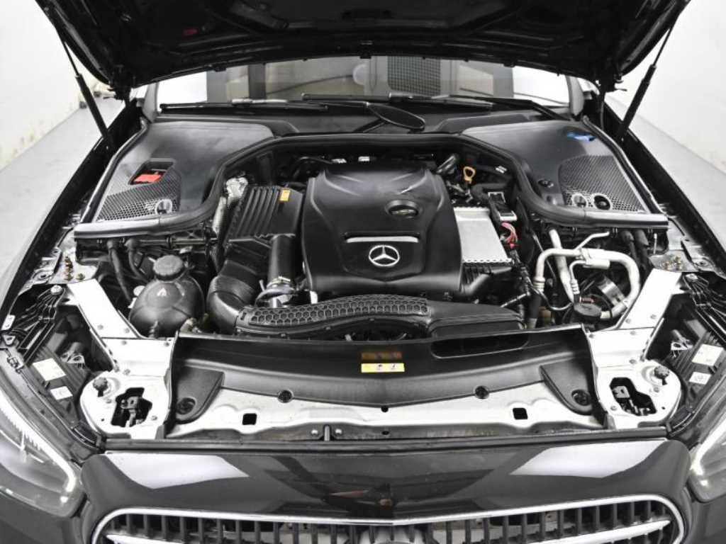 Mercedes Benz E class - Vista 6