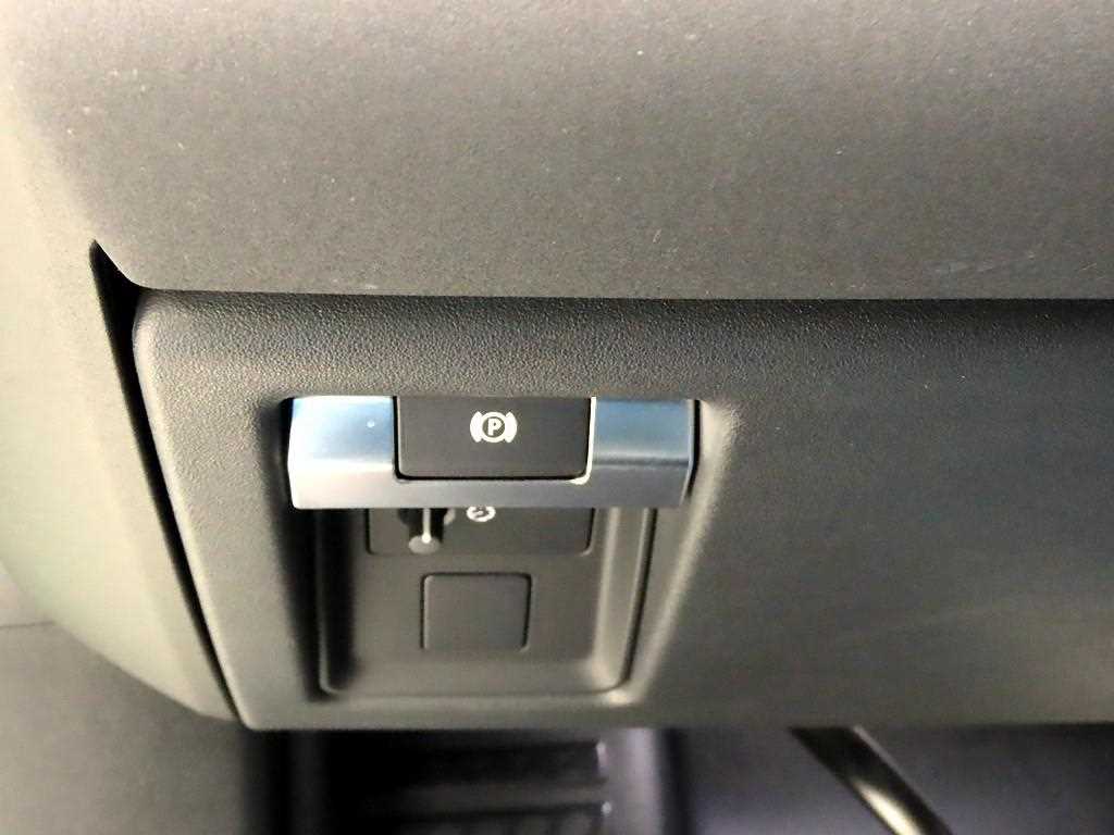 Land Rover Defender - Vista 12