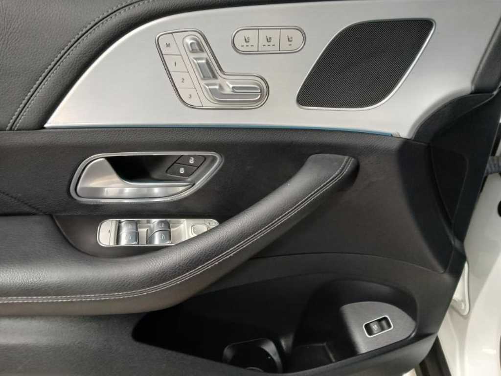 Mercedes Benz GLE Class - Vista 10