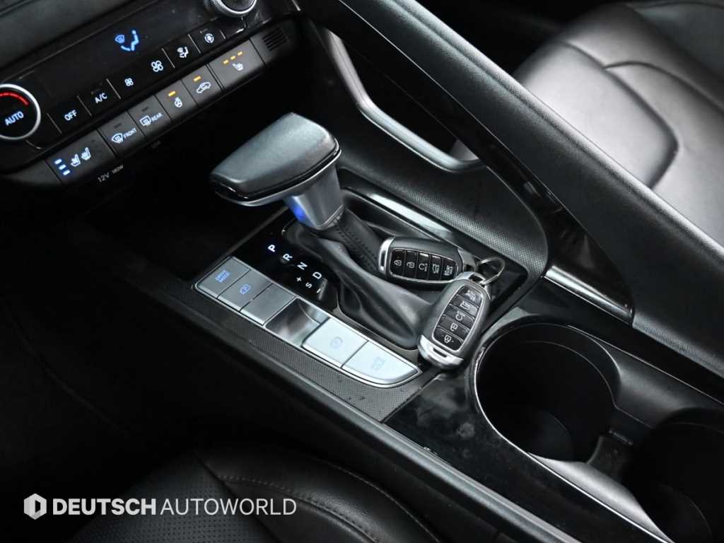 HYUNDAI Avante - Vista 10