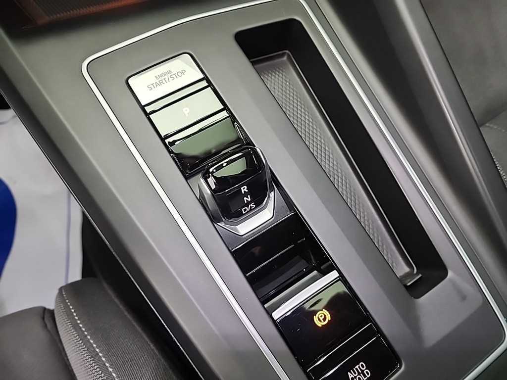 Volkswagen Golf - Vista 8