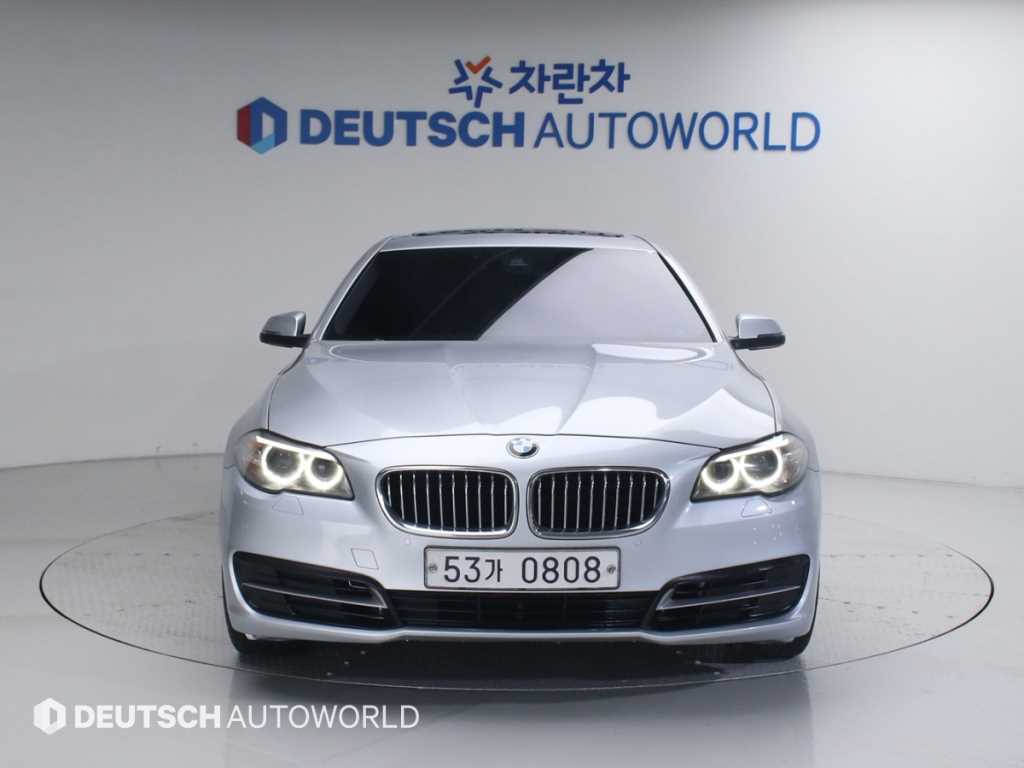 BMW 5 Series - Vista 3