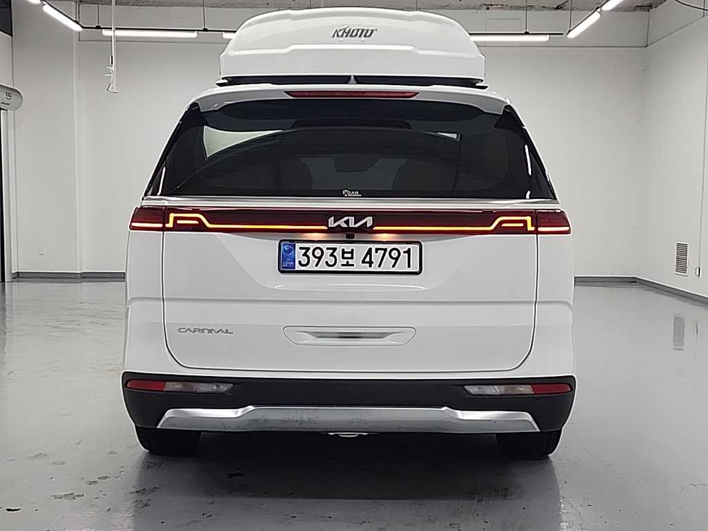 KIA Carnival - Vista 3