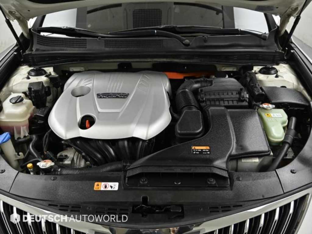 HYUNDAI Grandeur - Vista 6