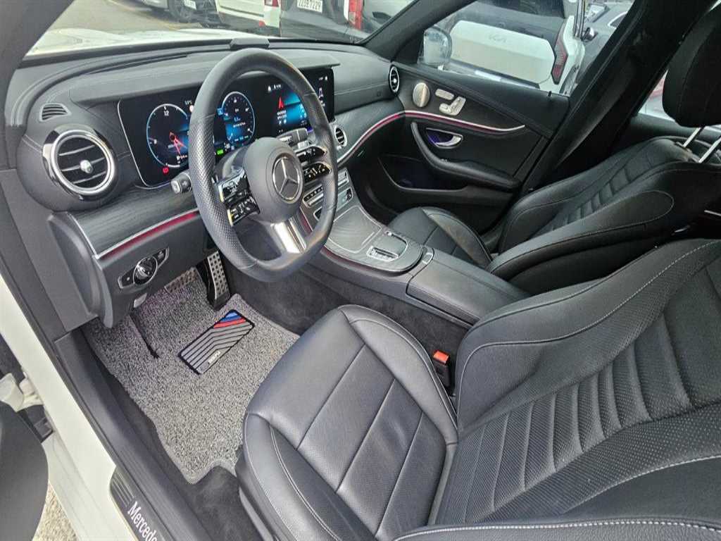 Mercedes Benz E class - Vista 7