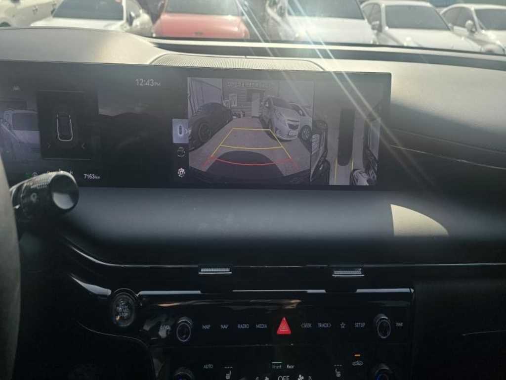 Genesis G80 2026 Negro - Importación desde Corea - HF Imports Iquique - Foto 13