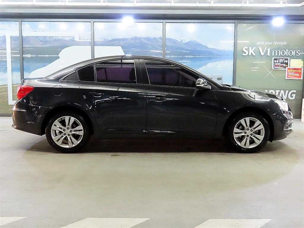 Chevrolet Cruise - Vista 3