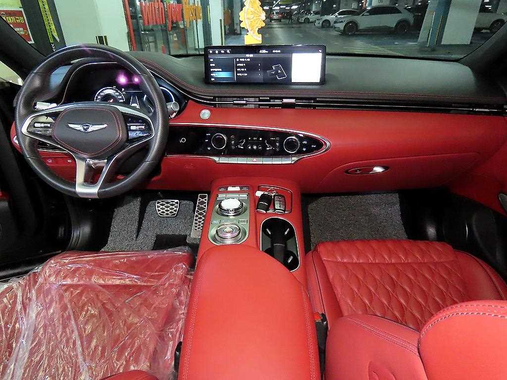 Genesis GV70 - Vista 10