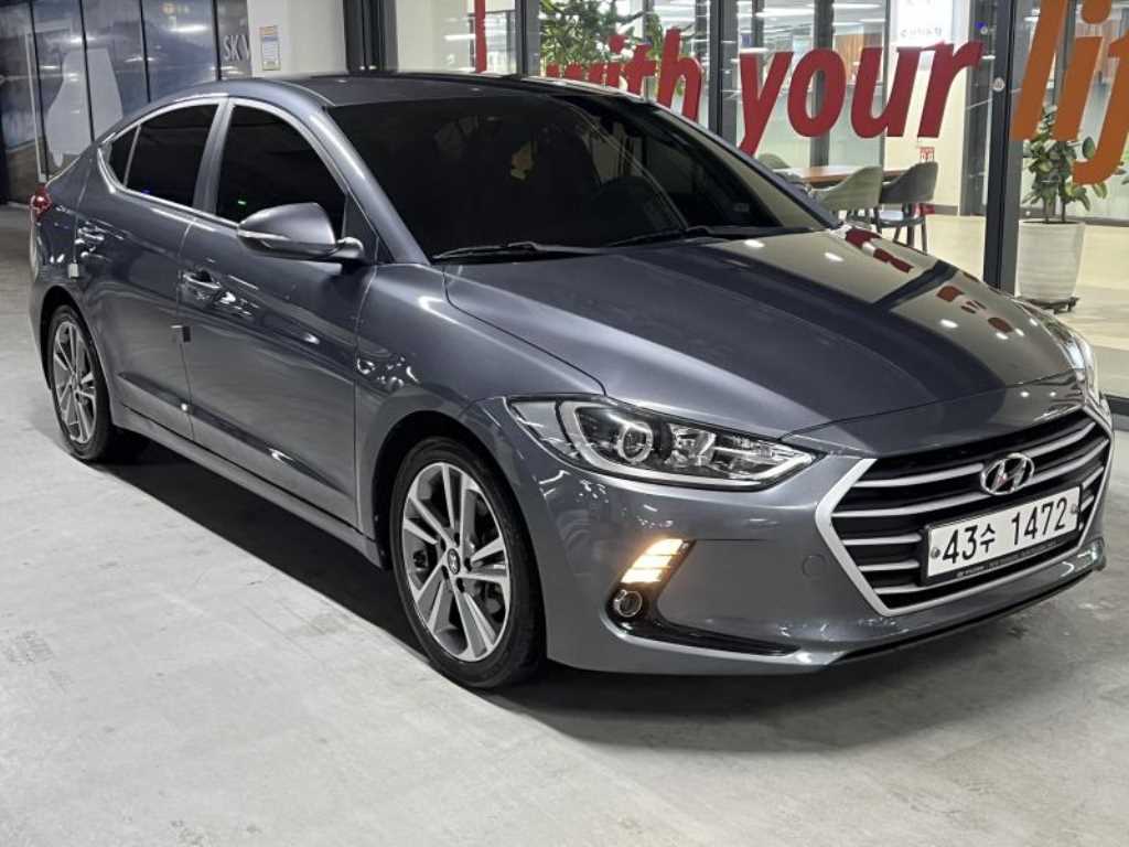 HYUNDAI Avante 2018 - Importación desde Corea - HF Imports Iquique - Foto 1