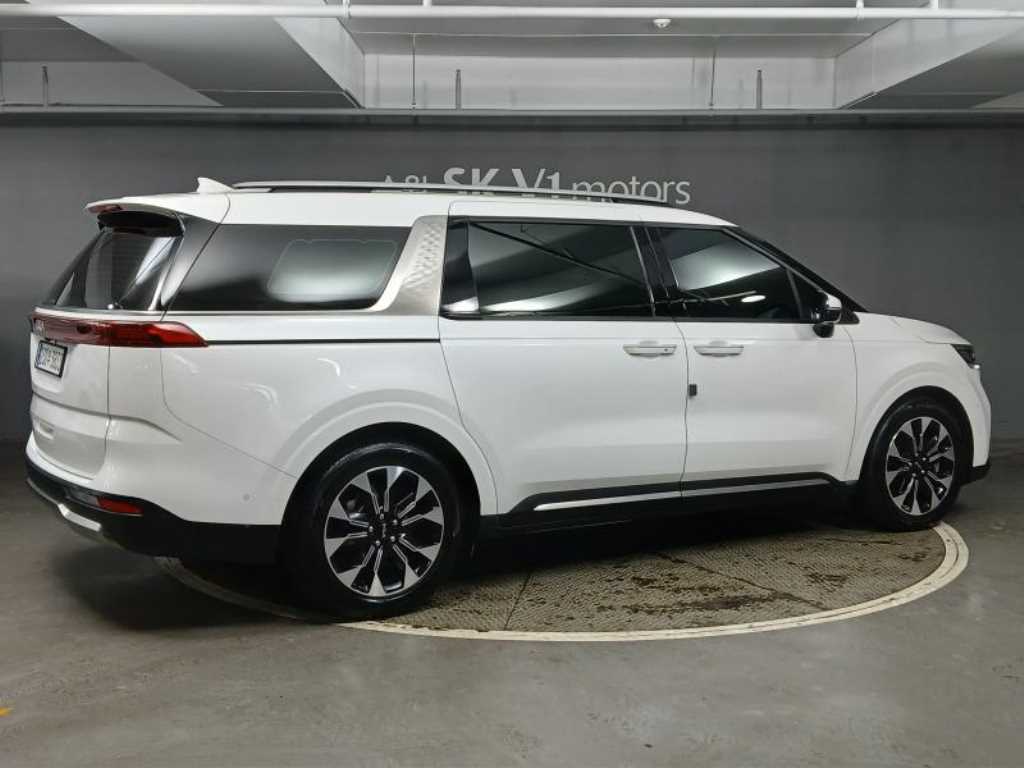 KIA Carnival - Vista 4