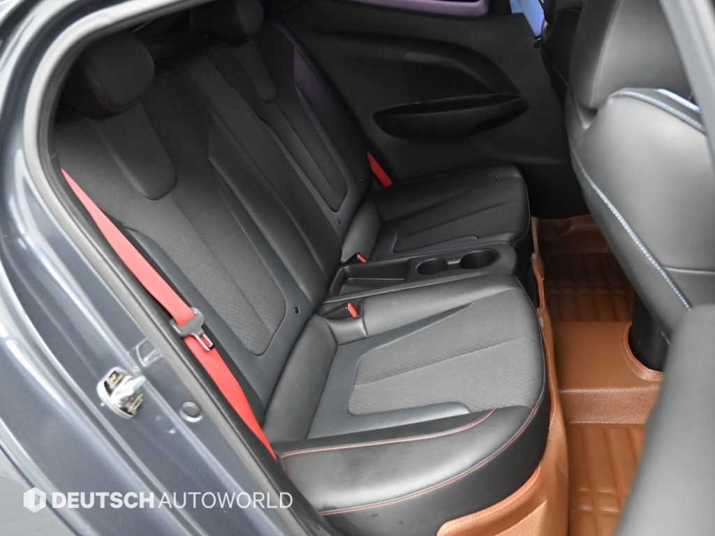 HYUNDAI Veloster - Vista 12