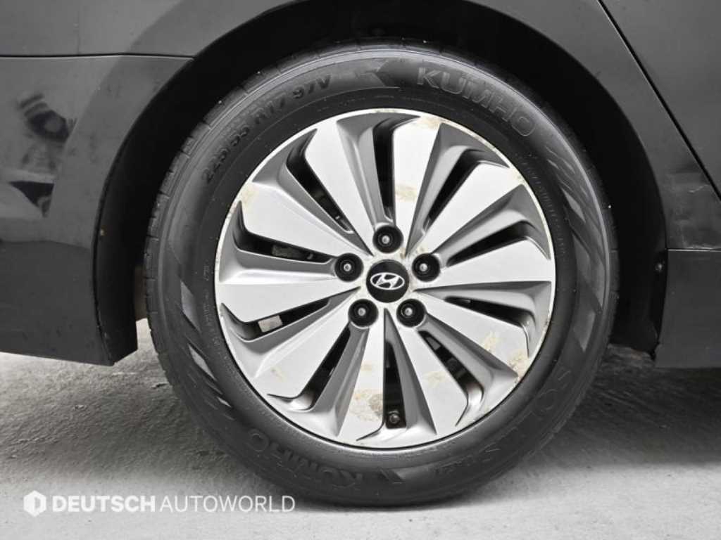 HYUNDAI Grandeur - Vista 5