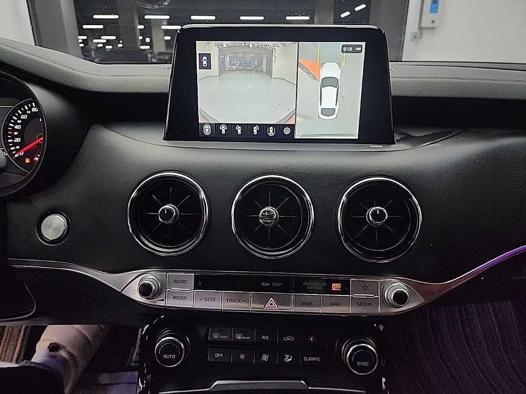 KIA Stinger - Vista 10