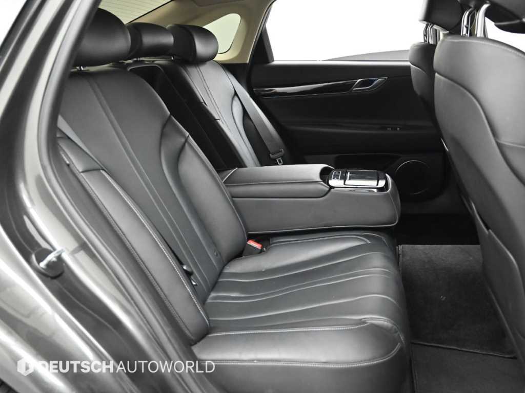 Genesis G80 - Vista 12