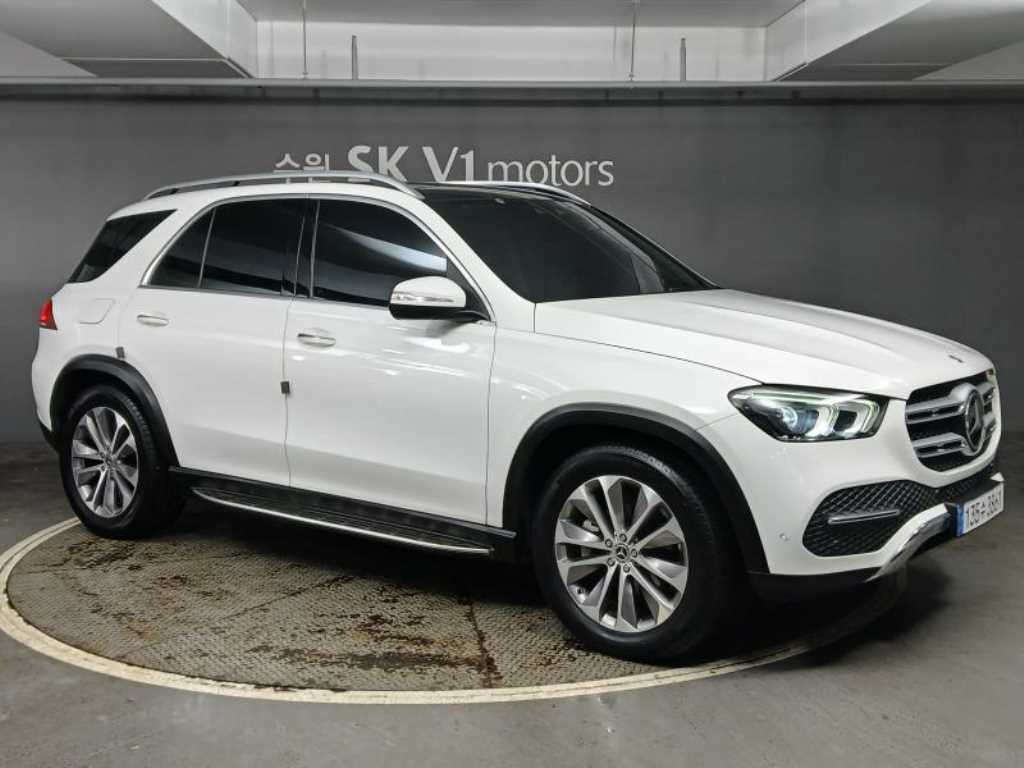 Mercedes Benz GLE Class - Vista 3