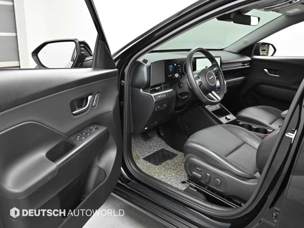 HYUNDAI Kona - Vista 11