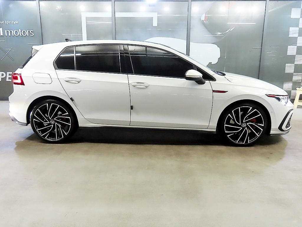 Volkswagen Golf - Vista 3