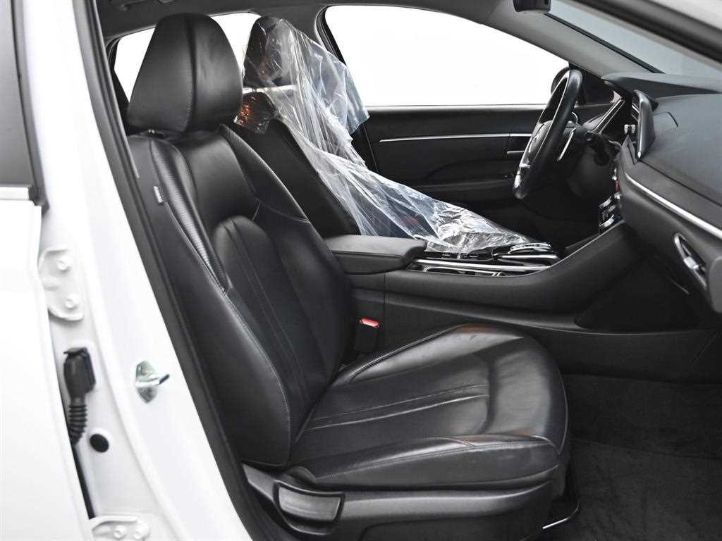 HYUNDAI Sonata - Vista 10