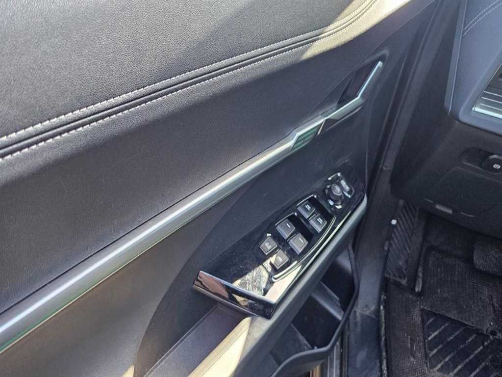 Ssangyong Torres - Vista 6