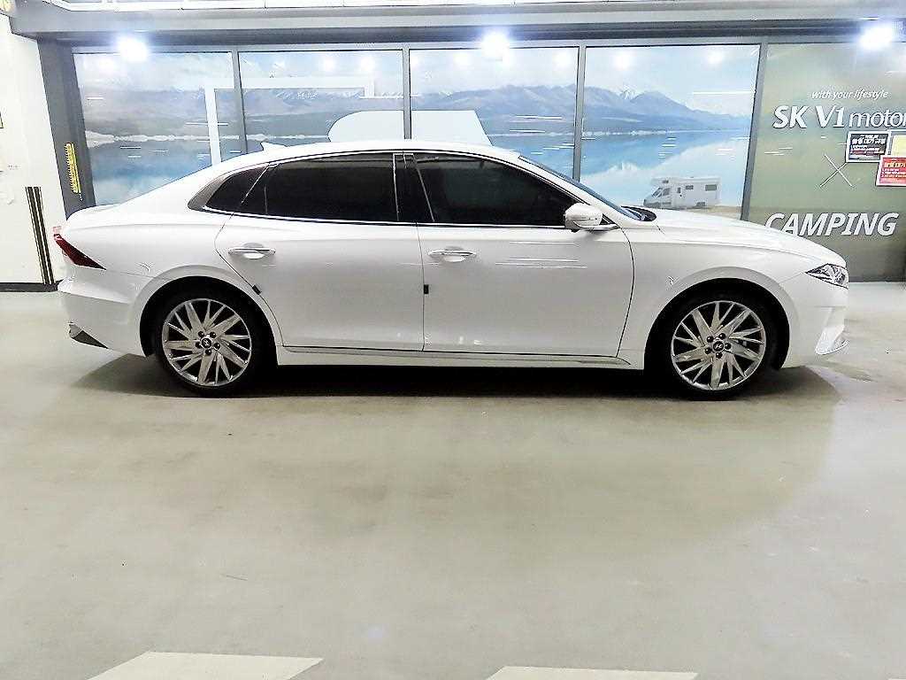 HYUNDAI Grandeur - Vista 3