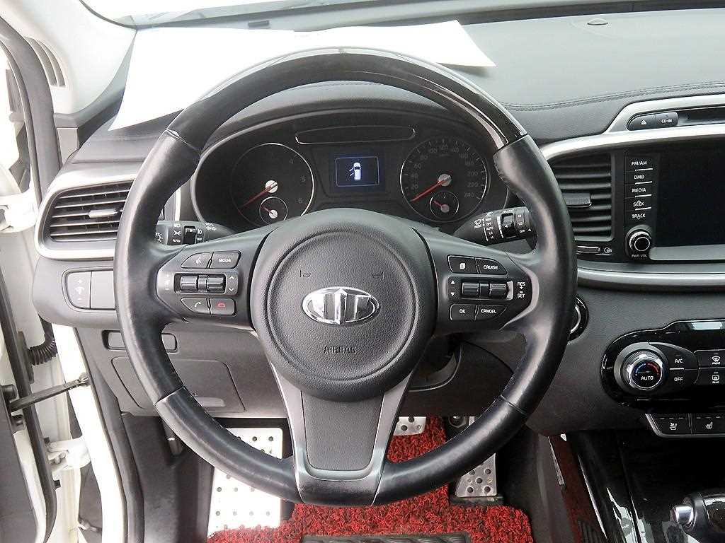 KIA Sorento - Vista 10