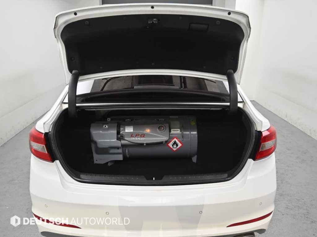 HYUNDAI Sonata 2017 Blanco - Importación desde Corea - HF Imports Iquique - Foto 19