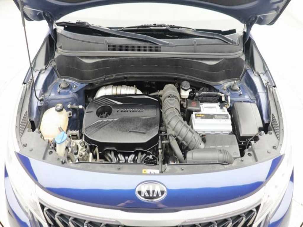 KIA Seltos - Vista 9