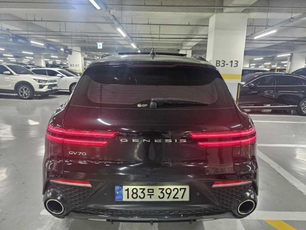 Genesis GV70 - Vista 3