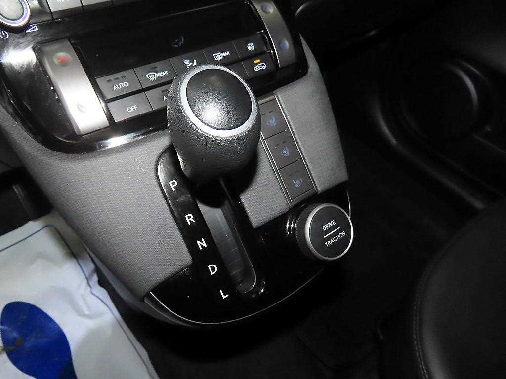 HYUNDAI Casper - Vista 12