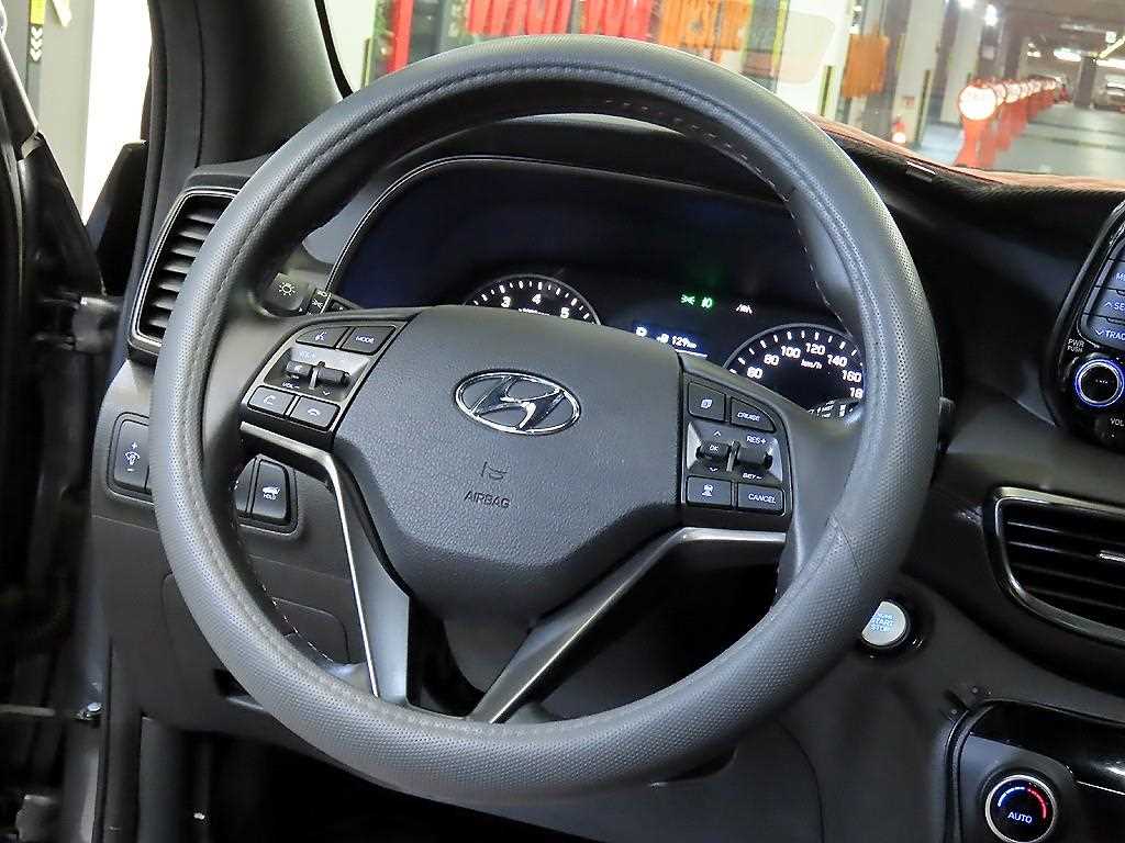 HYUNDAI Tucson - Vista 8