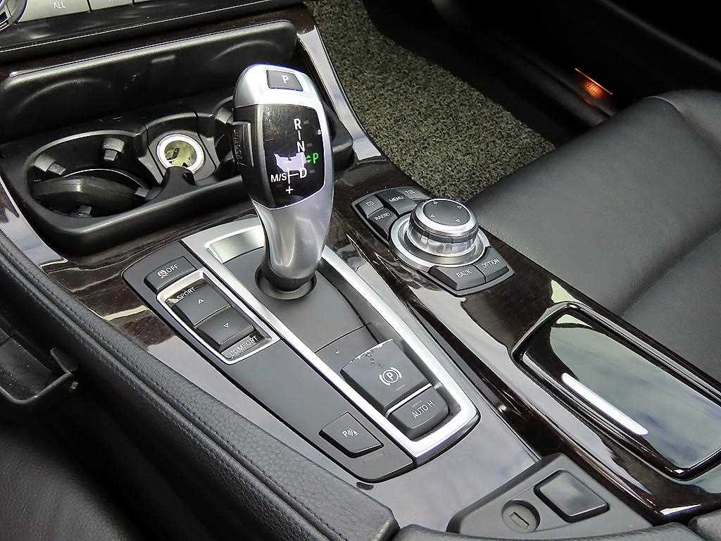 BMW 5 Series - Vista 11