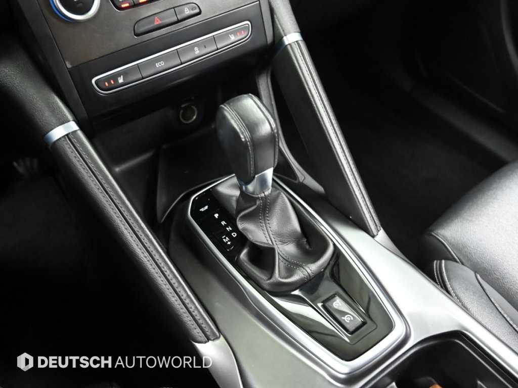 SAMSUNG QM6 - Vista 9