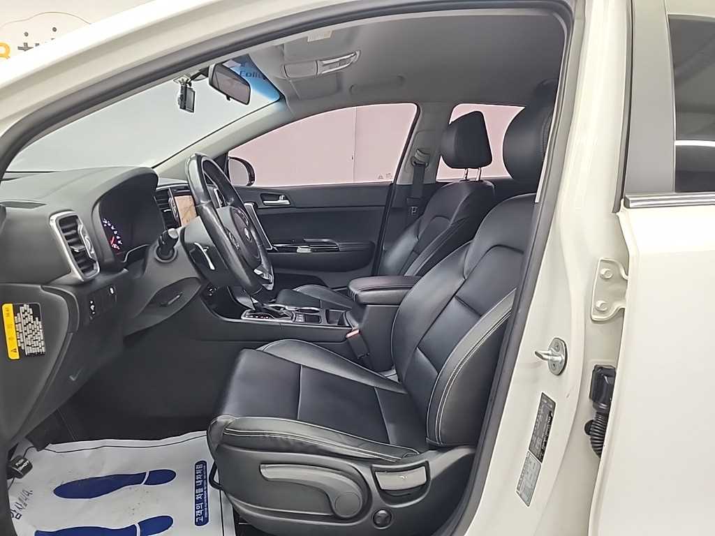 KIA Sportage - Vista 11