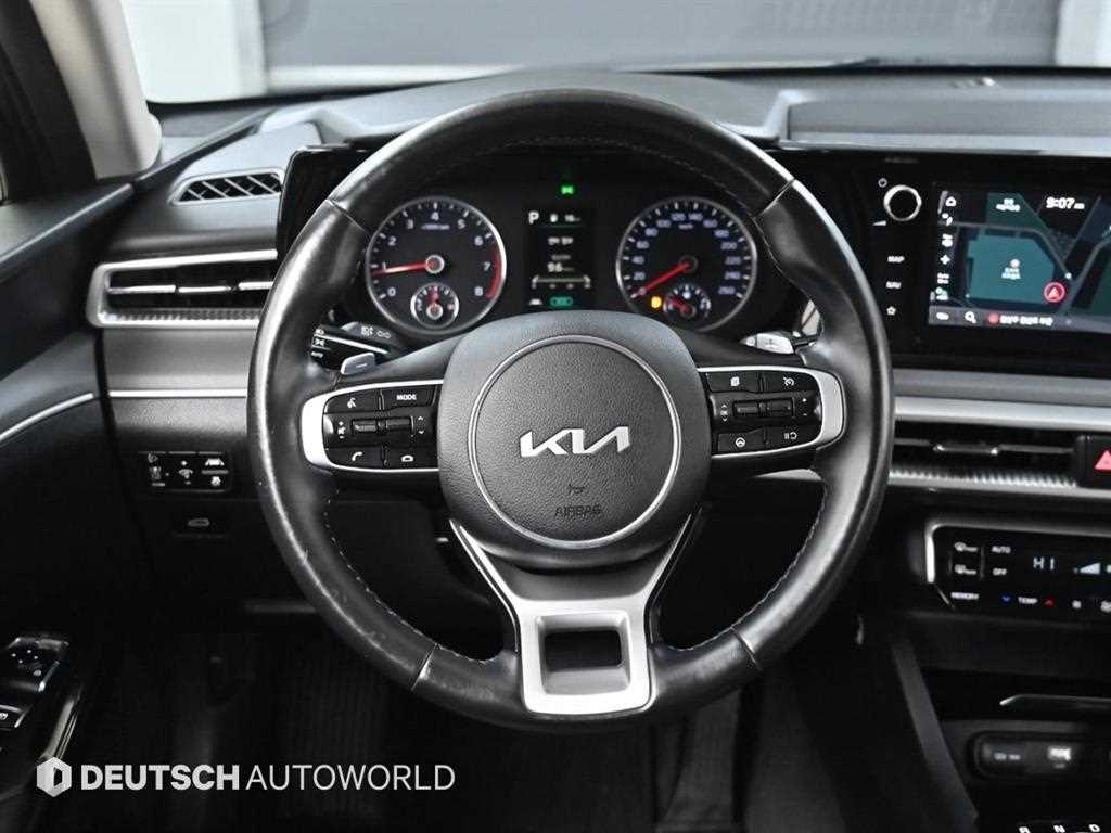 KIA K5 2022 Negro - Importación desde Corea - HF Imports Iquique - Foto 13