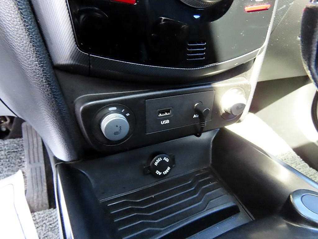 Ssangyong Tivoli 2017 Azul - Importación desde Corea - HF Imports Iquique - Foto 13