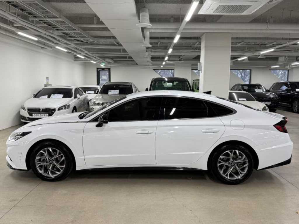 HYUNDAI Sonata - Vista 5