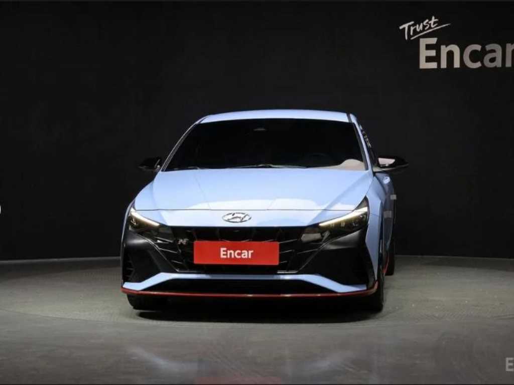 HYUNDAI Avante - Vista 3