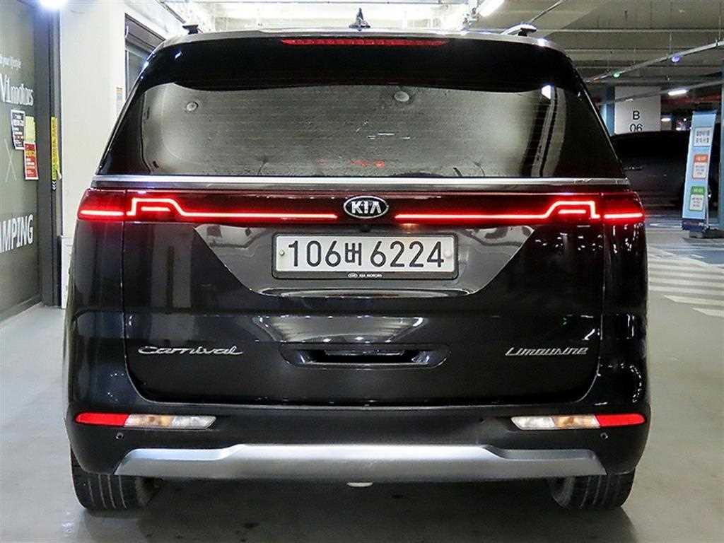 KIA Carnival - Vista 5