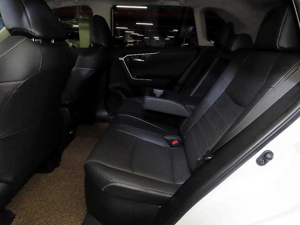 Toyota RAV4 - Vista 7