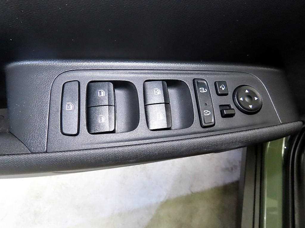 HYUNDAI Casper - Vista 12