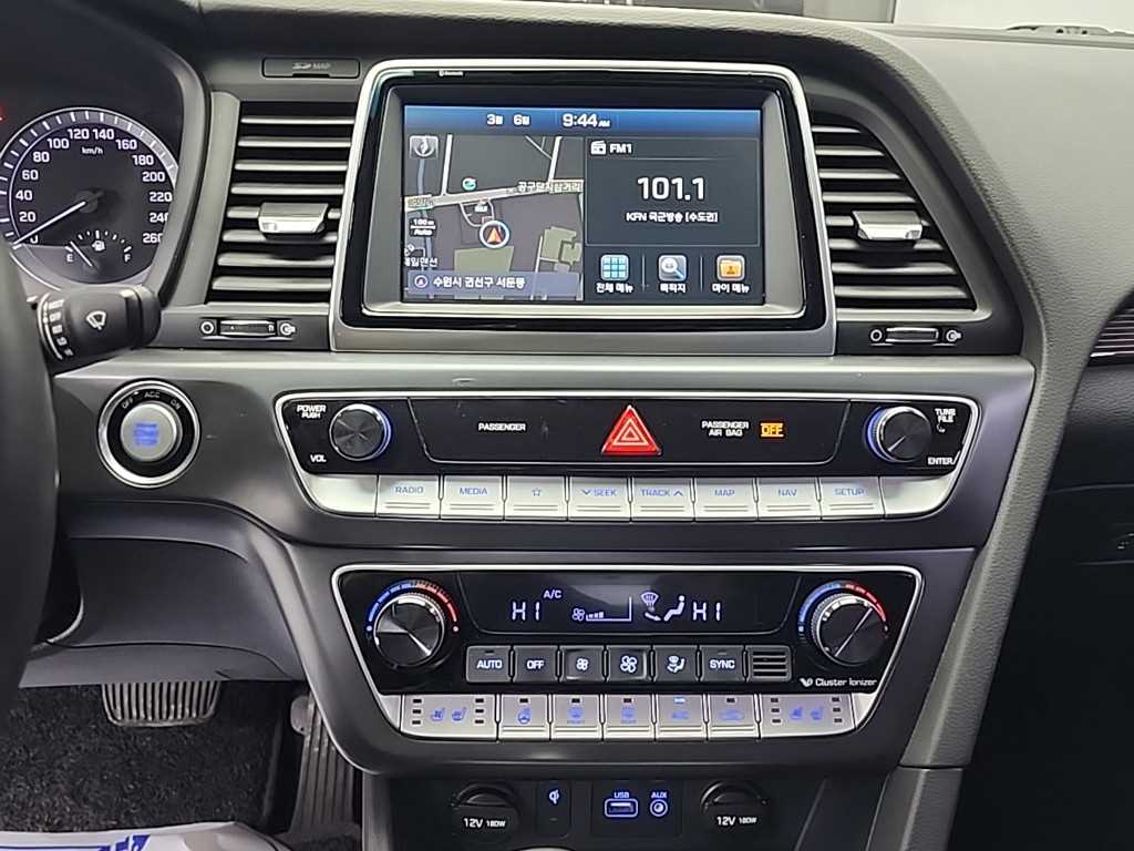 HYUNDAI Sonata - Vista 10