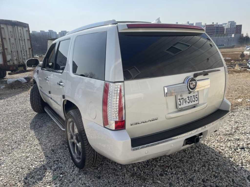 Cadillac Escalade - Vista 4